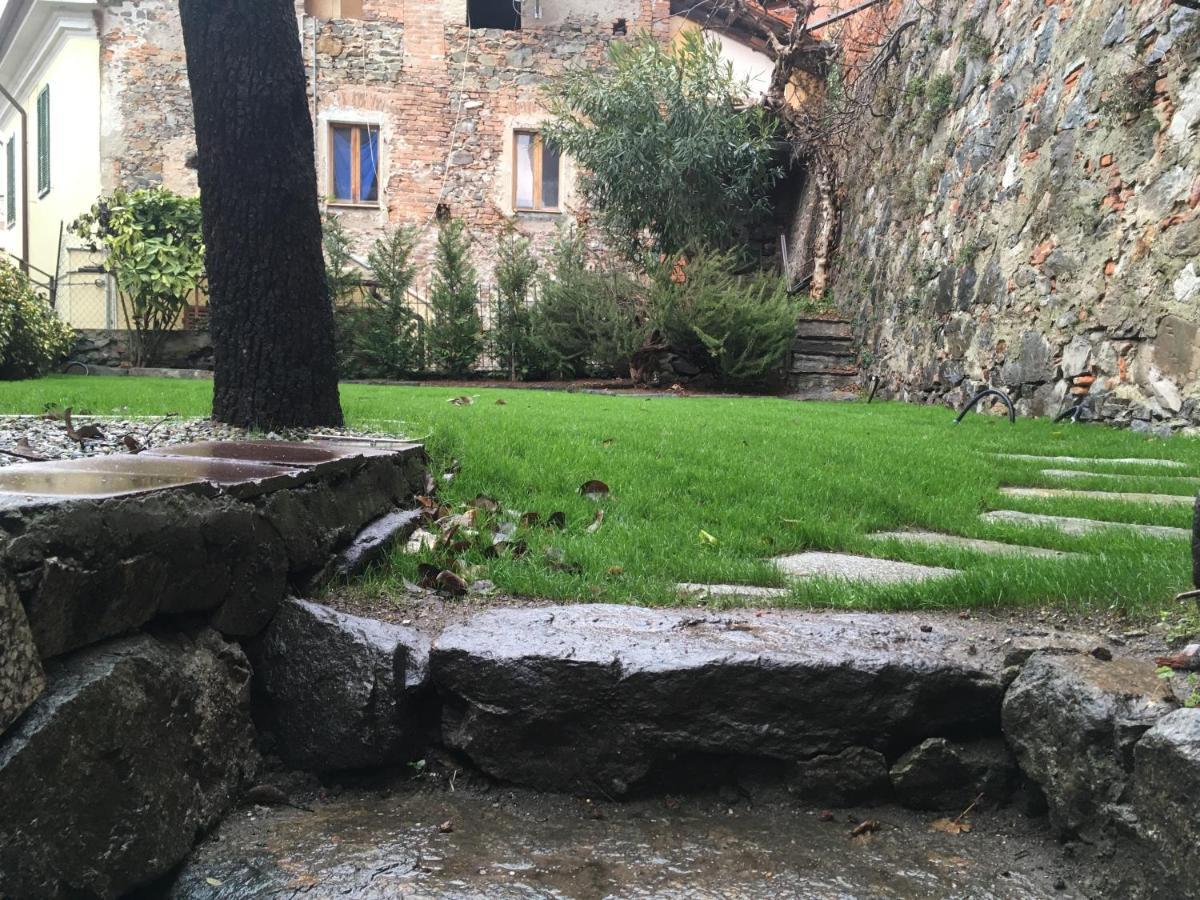 Domus Leydi Apartment Ivrea Bagian luar foto