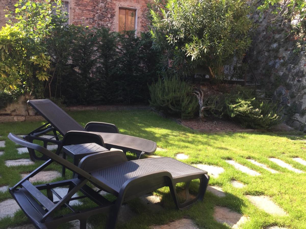 Domus Leydi Apartment Ivrea Bagian luar foto